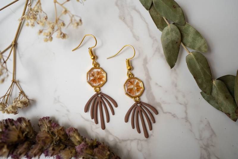 Echte Gepresste Blumen Ohrringe, Gold Tropfen Ohrringe Mit Pfirsich Alyssum Echte Gepresste Blumen Ohrringe, Gold Tropfen Ohrringe Mit Pfirsich Alyssum von AnnAndJoy
