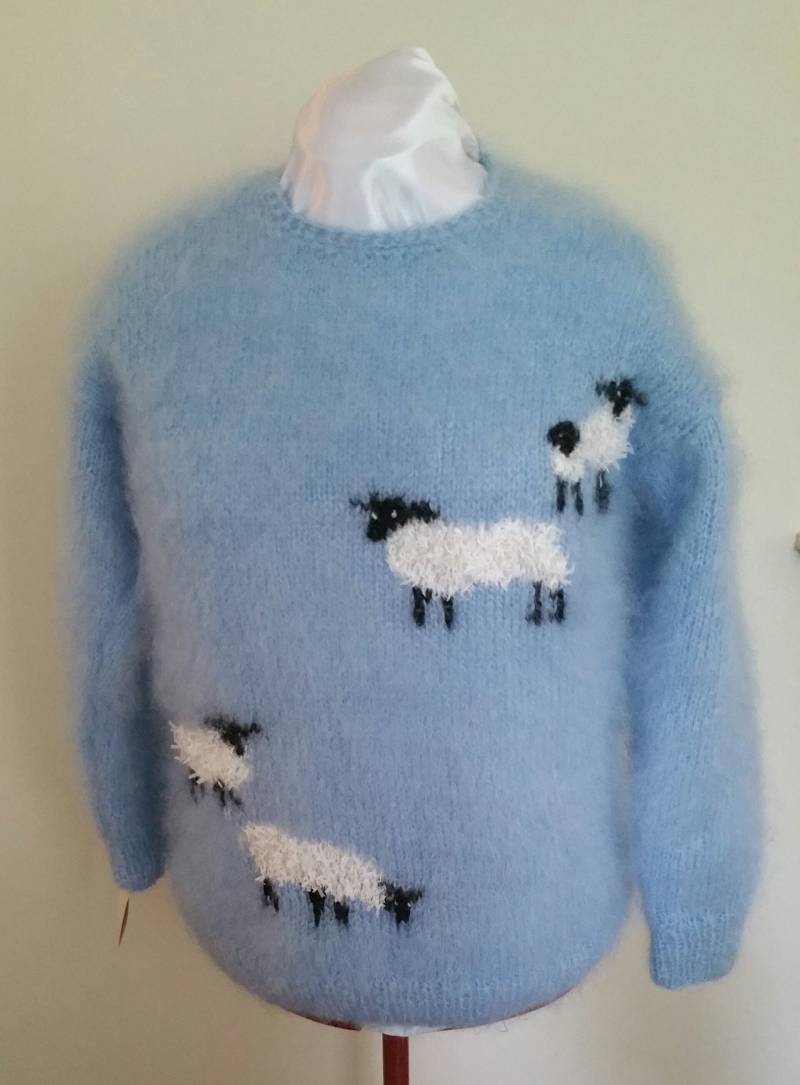 Handgestrickter Schaf-Pullover Aus Langhaarigem Mohair Von Ann Arundell von AnnArundellKnitwear