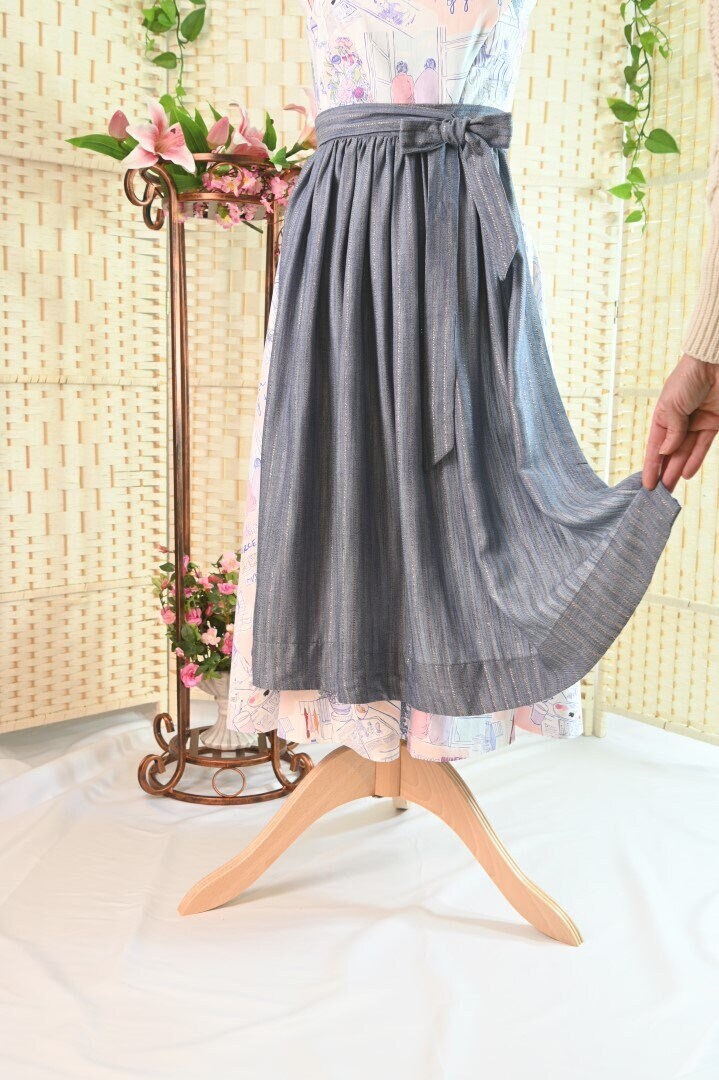 Blaue Jeans Dirndlschürze Mit Glitzer Streifen von AnnKruthDesign
