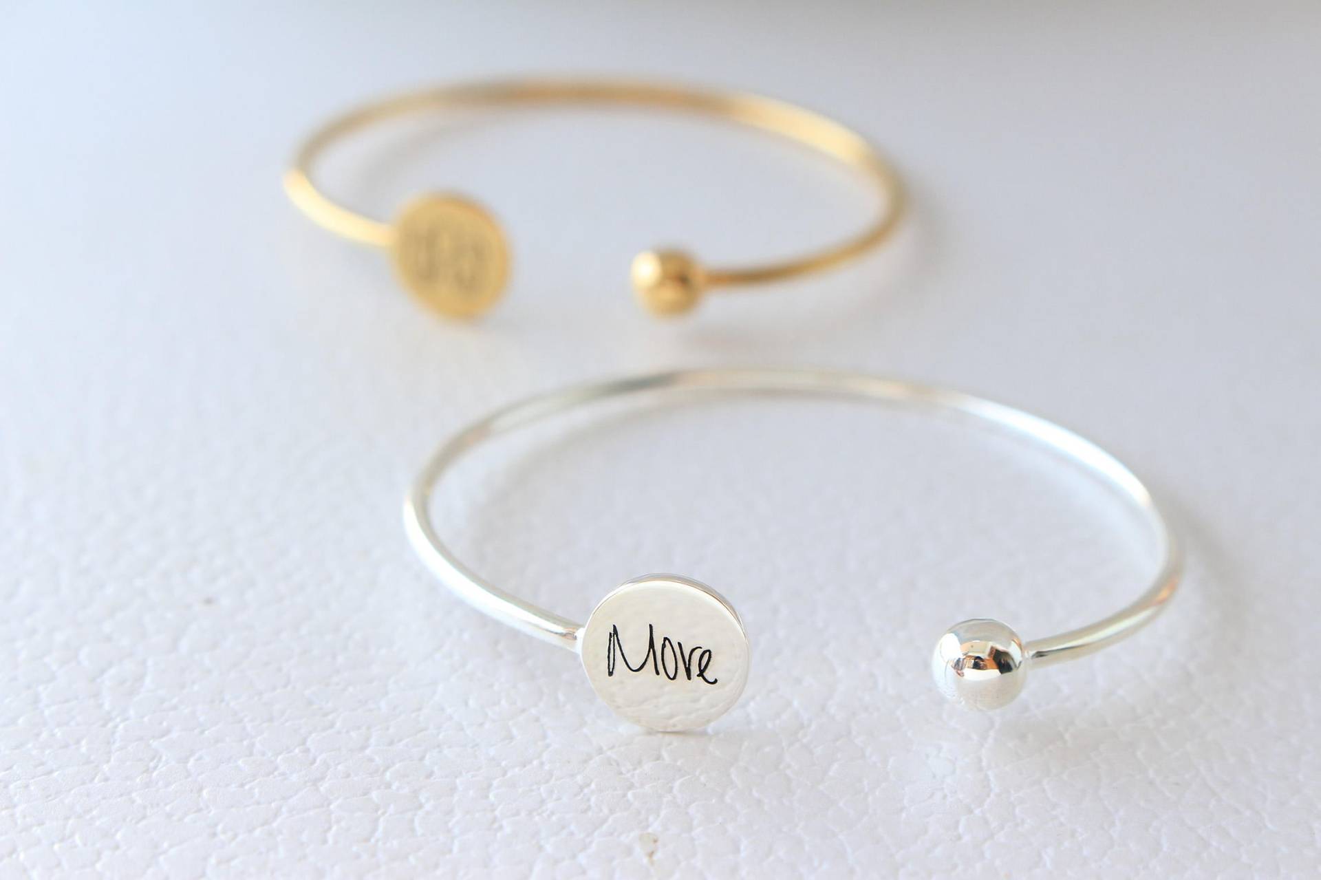 Verstellbarer Monogramm Armreif - Benutzerdefinierte Signatur Gravur Namen Armband Personalisierte Manschette Initialen Weihnachtsgeschenk Verstellbarer Monogramm Armreif - Benutzerdefinierte Signatur Gravur Namen Armband Personalisierte Manschette Initialen Weihnachtsgeschenk von AnnMariaJewelry