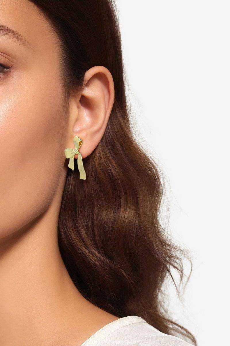 Anna + Nina Ohrstecker Big Bow - Goldfarben von Anna Nina