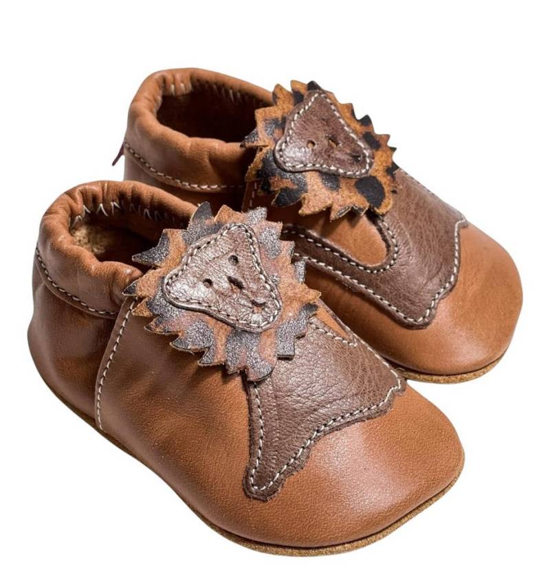 Anna und Paul Leo Krabbelschuh (1-tlg) Krabbelschuh mit Löwenmotiv, weichem Leder und elastischem Gummiband von Anna und Paul