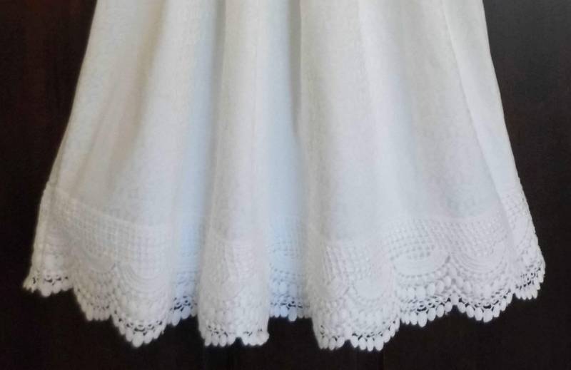 Fügen Sie Spitze Zu Säugling Mädchen Taufe, Taufe Oder Segen Kleid, Baby-Weiße Kleid von AnnaBouche