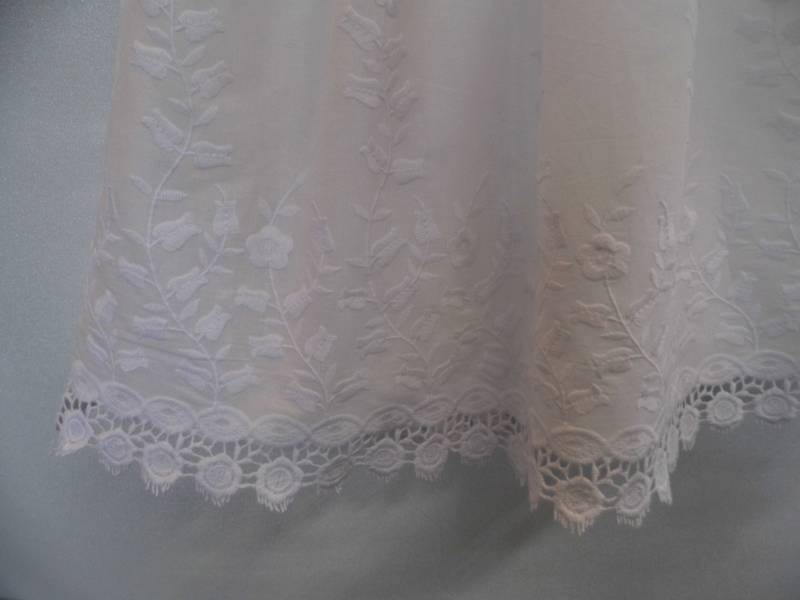 Maya Kleid, Spitzentaufkleid, Taufkleid Bestickt, Taufkleid Spitze, Taufkleid Spitze von AnnaBouche