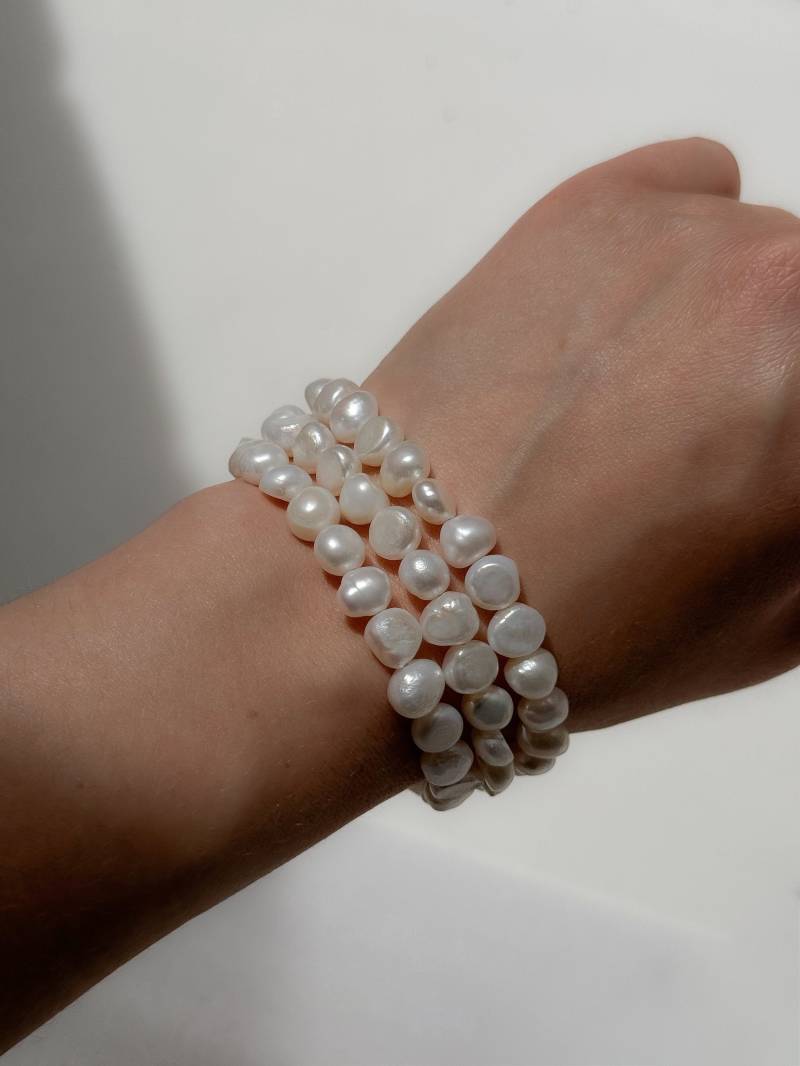 Süßwasserperlen Armband Sterling Silber, 3-Reihiger Brautschmuck Süßwasserperlen Armband Sterling Silber, 3-Reihiger Brautschmuck von AnnaKovaJewelry