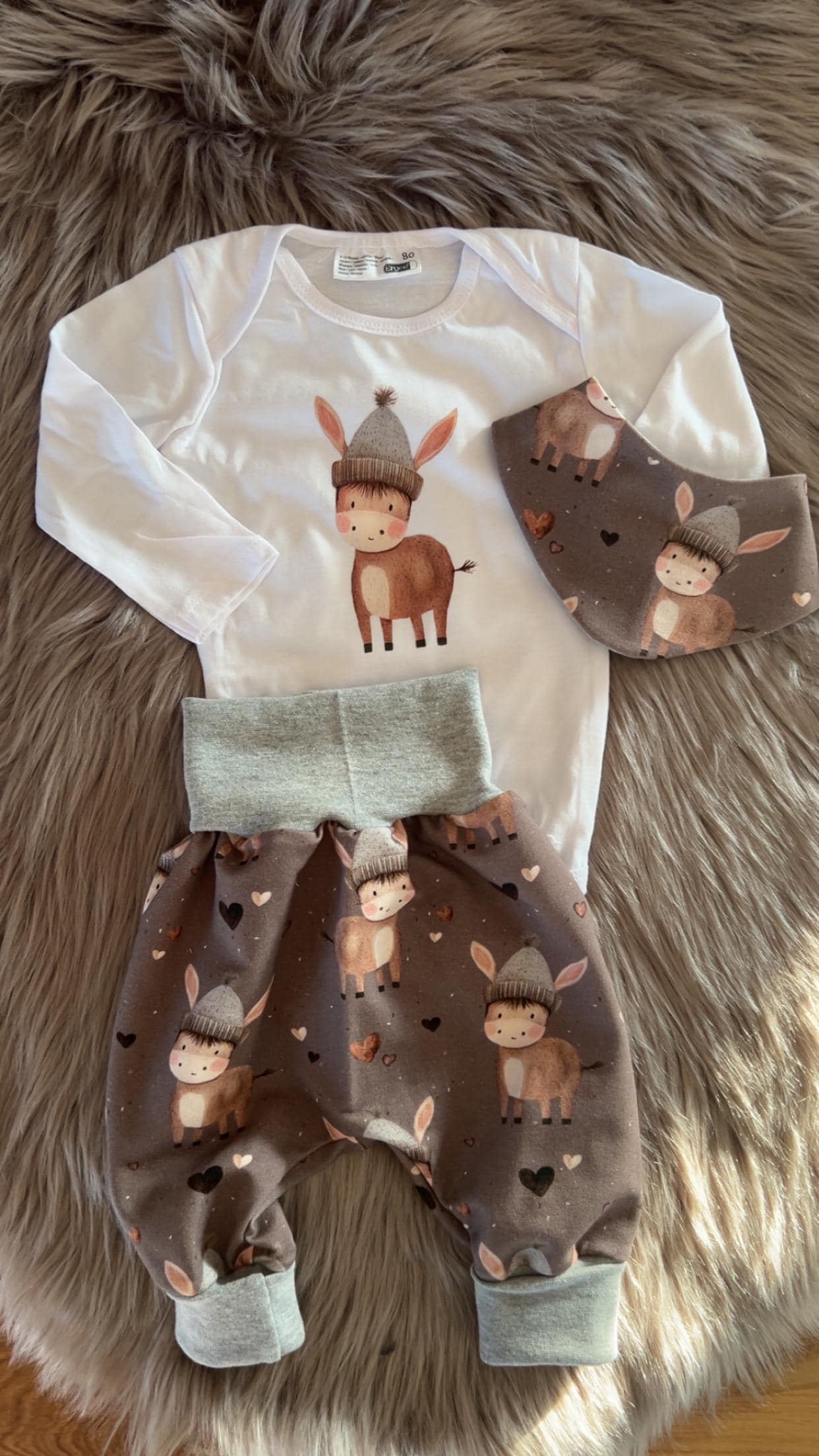3-Teiliges Set - „Cooler Esel" // Pumphose, Halstuch, Body Mit Bügelbild Mitwachshose Geschenkidee Baby, Kinder, Lockere Hose von AnnaLiebtNaehen