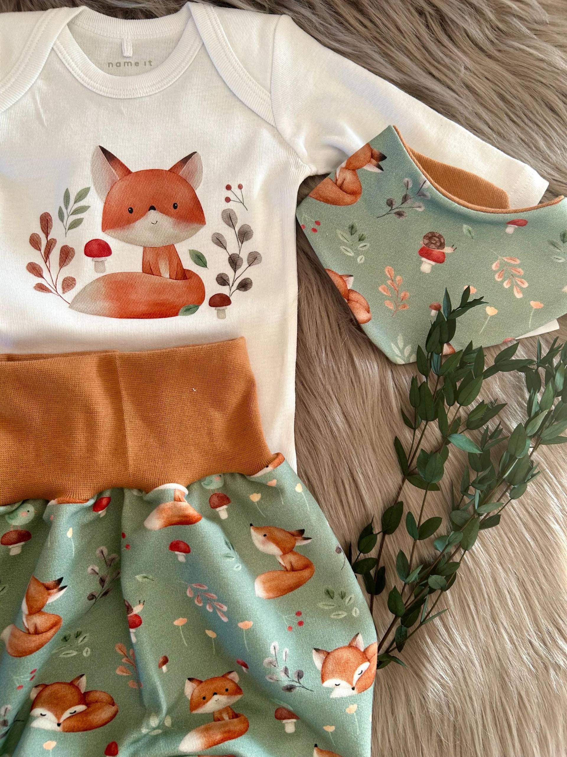 3-Teiliges Set - „Fuchs Braun" // Pumphose, Halstuch, Body Mit Bügelbild Mitwachshose Geschenkidee Baby, Kinder, Lockere Hose von AnnaLiebtNaehen