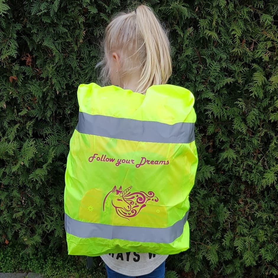 Regenschutz Schultasche Rucksackhülle Hell Leuchtend Schultornister Schulranzen Oder Rucksack Inkl. Motiv Und Name Geschenk Zur Einschulung von AnnaMadeManufactur