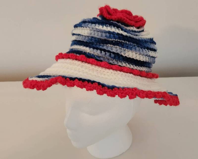 Rot, Weiß Und Blau Gehäkelt von AnnaMaeCrochet