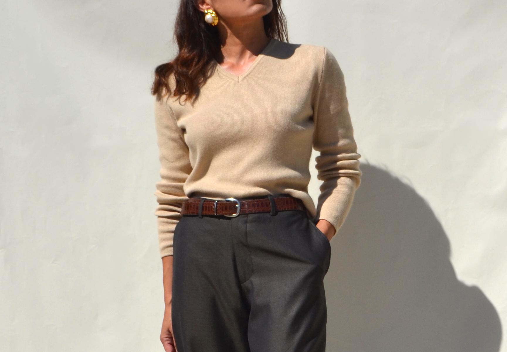 Beige Angora Kaschmir Baumwolle Viskose Mix Rippstrick Pullover Mit V-Ausschnitt.größe S von AnnaOhSailors