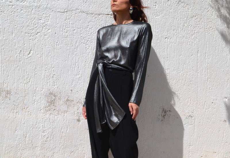 Silber Kohle Glänzende Wickelbluse in Gr.i-42 von AnnaOhSailors