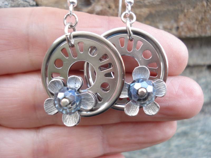 Festplatte Köpfe Ohrringe Nieten Grau Blau Czesh Perlen Recycling Einzigartige Handgemachte Kühle Computer Sterling Silber Kalt Verbindung von AnnaRecycle