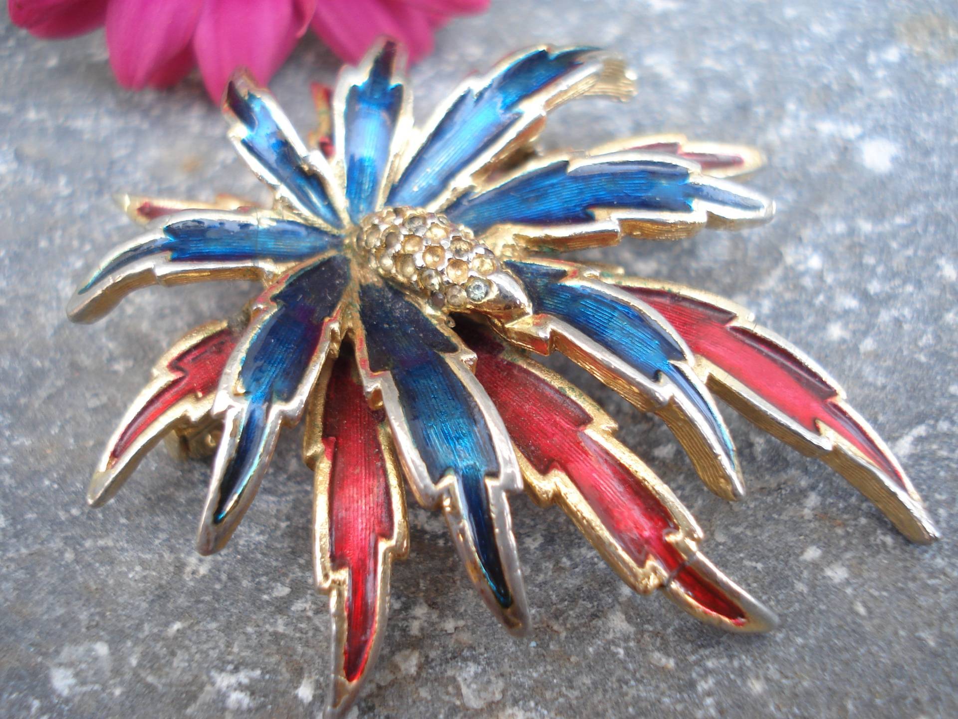 Seltene Vintage 60Er Jahre Emaille Spinne Brosche Gold Rot Blau Bemalte Art Deco Sammlerstück Einzigartig Vergoldet Pin von AnnaRecycle