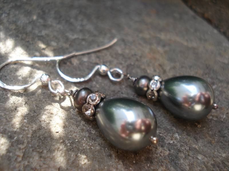 Sterling Silber Und Graue Perlen Ohrringe Teardrops Strass Braut Graue 925 von AnnaRecycle