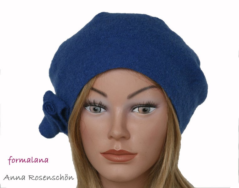 Beanie Royal Blau Mütze Blume Warm von AnnaRosenschoen