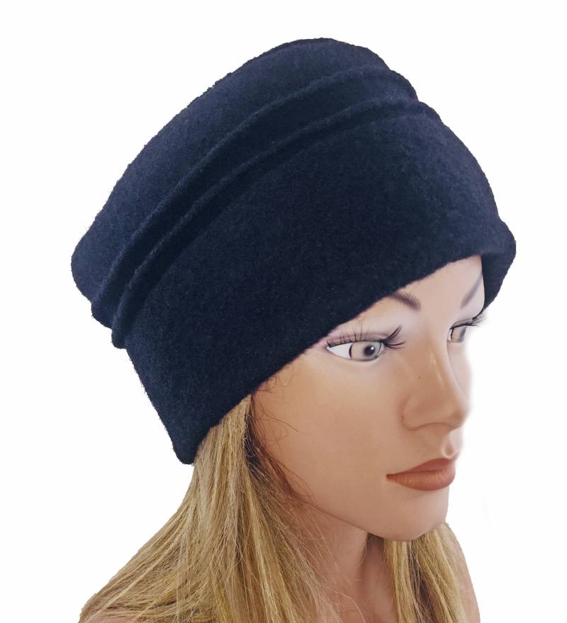 Mütze Damen Schwarz Wolle Winter Hut Biesen Rillen Glatt Einfach von AnnaRosenschoen