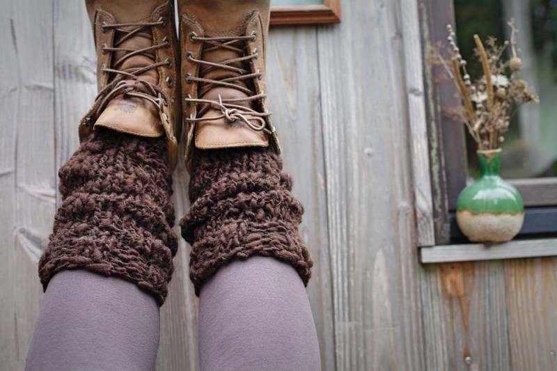 Stulpen Beinstulpen Braun - Handgesponnene Merino Wolle Strick Legwarmers Wollstulpen Vintage Boottoppers Erdtöne Accessoire Winter Herbst von AnnaSoulMade