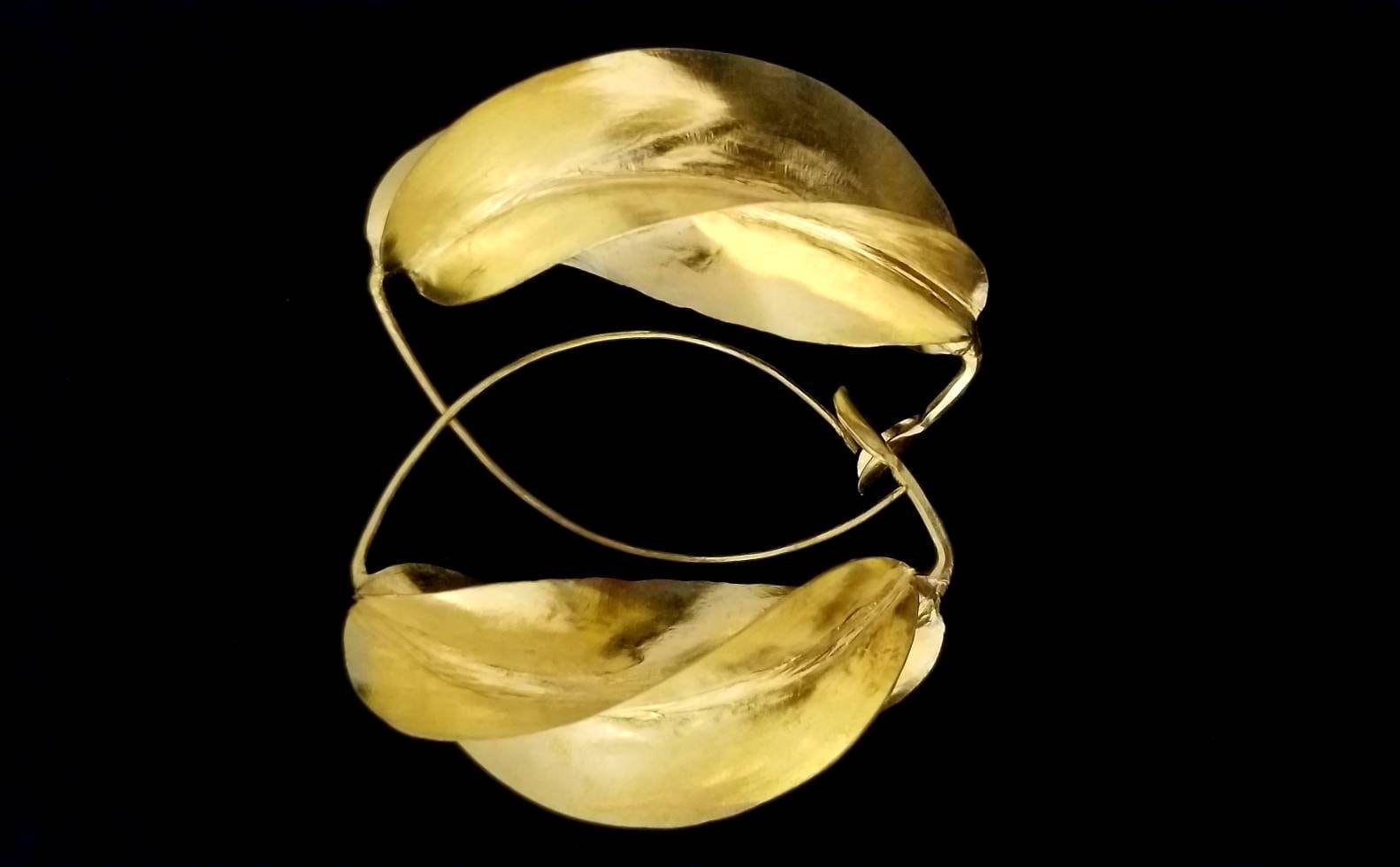 Große Fulani Ohrring | Goldfarben | 6, 5 cm Große Fulani Ohrring | Goldfarben | 6, 5 cm von AnnaTeiko