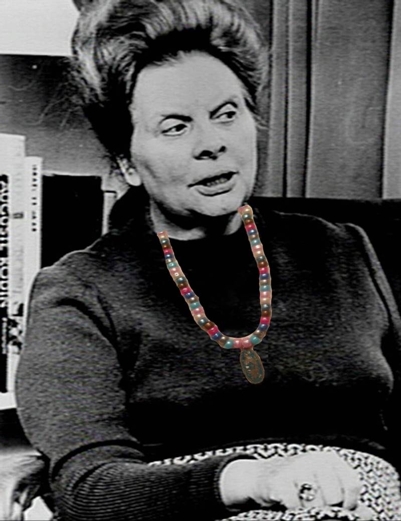 Türkis-Silber Lilie Anhänger Ozean Farbe Perlenkette Türkis-Silber Lilie Anhänger Ozean Farbe Perlenkette von AnnaTerruweMuseum