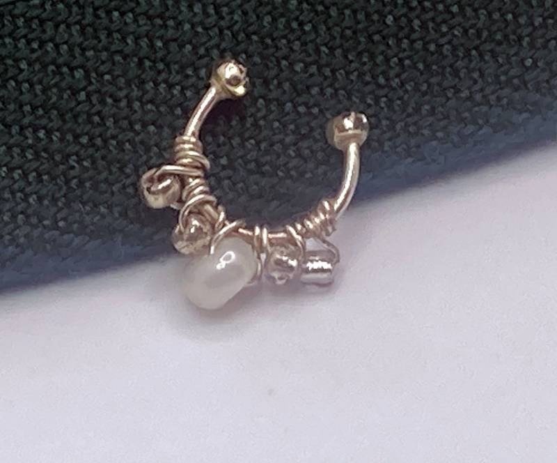 Gefälschter Septum Ring, Sterling Silber Faux Ring Mit Weißem Akzent, Künstlicher Nasenring, Fake Septum, Kein Piercing Erforderlich von AnnabellesNoseRings