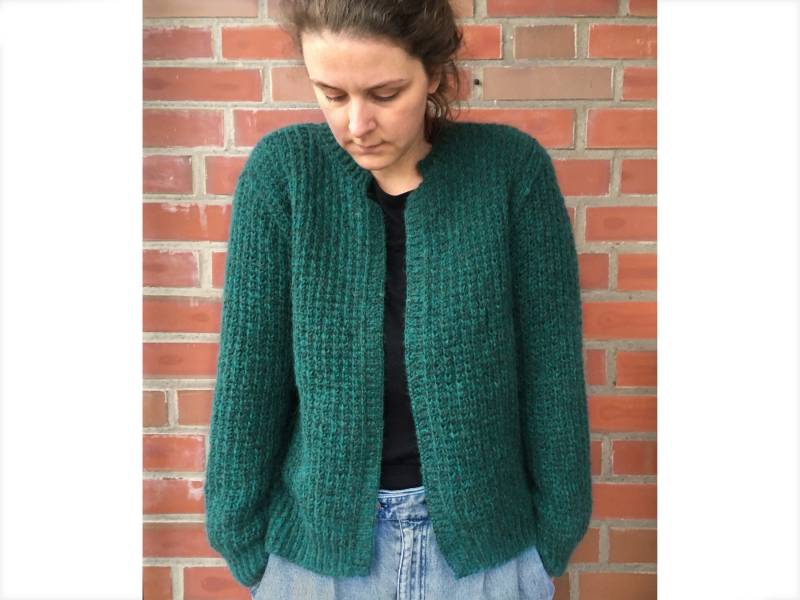 Auf Bestellung. Grüne Wolljacke Im Strukturmuster, Alpaca/Baumwolle, Handgestrickt S-M Auf Bestellung. Grüne Wolljacke Im Strukturmuster, Alpaca/Baumwolle, Handgestrickt S-M von AnnadieGrosse