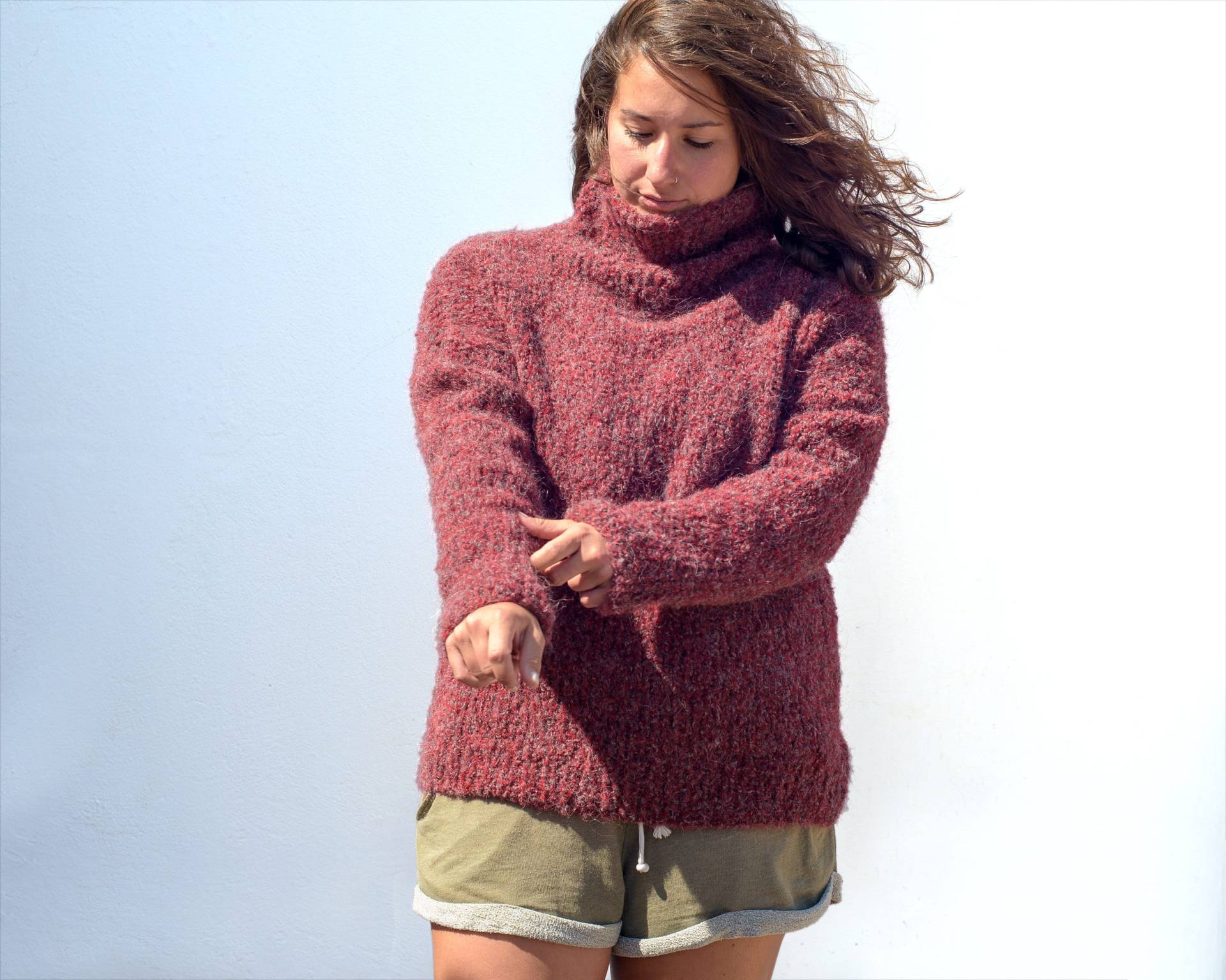 Rot-Grauer Wollpullover Boucle Optik, Handgestrickt Größe M Rot-Grauer Wollpullover Boucle Optik, Handgestrickt Größe M von AnnadieGrosse
