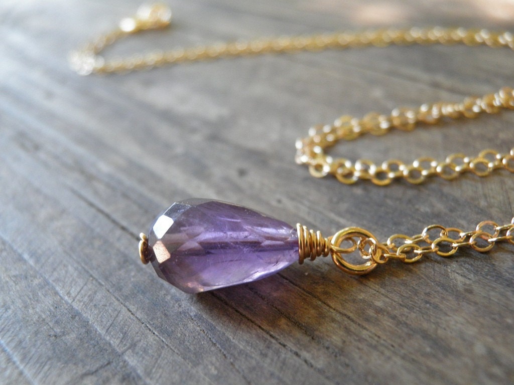 Amethyst Schmuck, Lila Halskette, Violett Facettierte Briolette 14K Gold Filled von AnnalisJewelry