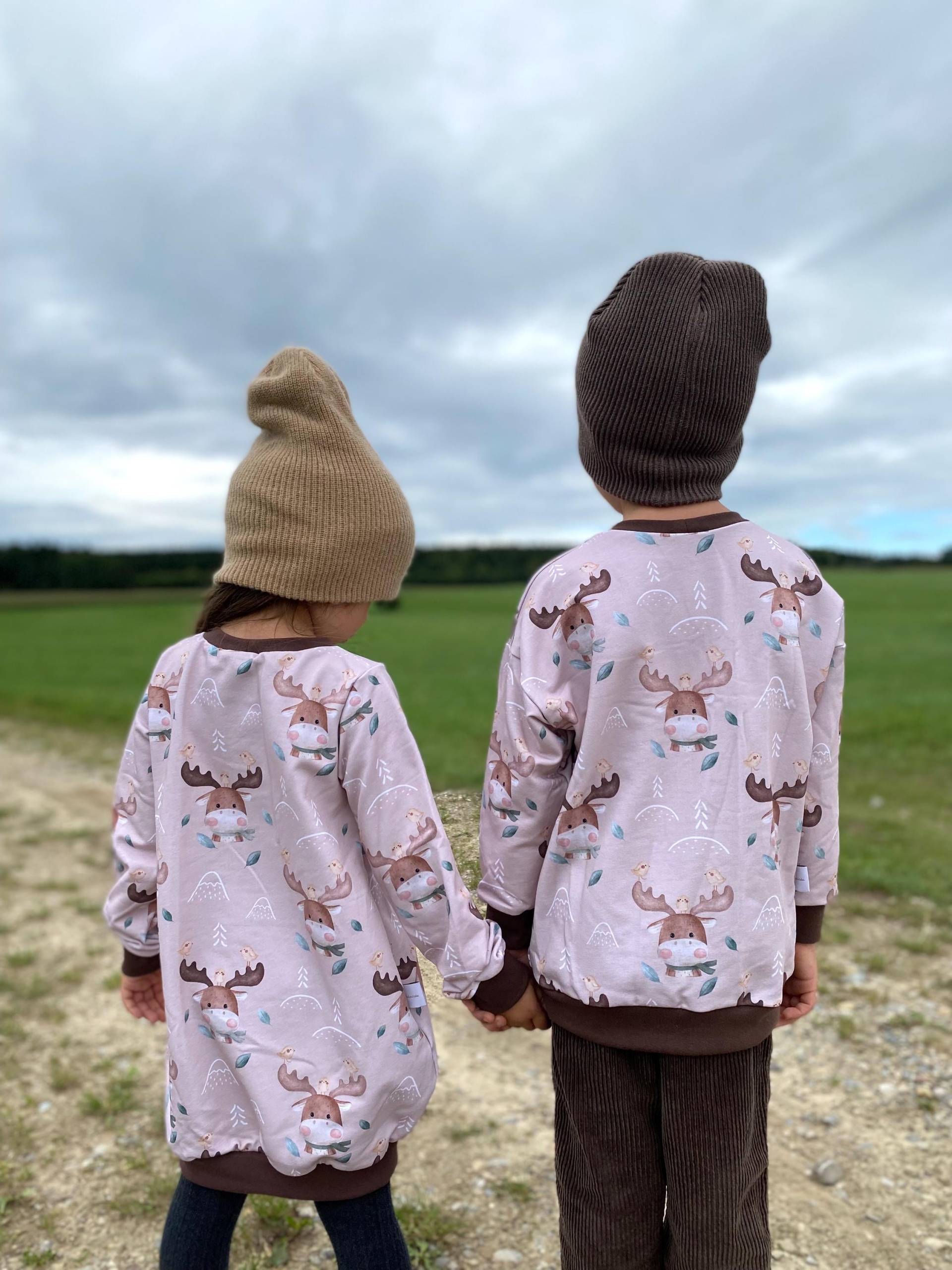 Elch Weihnachtsoutfit Kinder - Ballonkleid, Oversize-Sweater Handmade Bio Baumwolle Mitwachsend Geschwister Partnerlook Weihnachten von AnnasFadenliebe