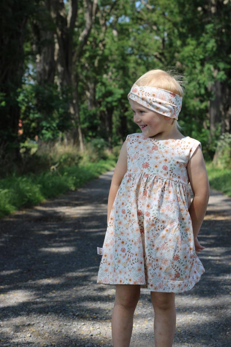 Mädchen Kleid - Sommerkleid Sommerkleidung Mit Blumen Süße Mädchenkleidung Festliche Kinderkleider Jersey Gr. 74-134 von AnnasFadenliebe