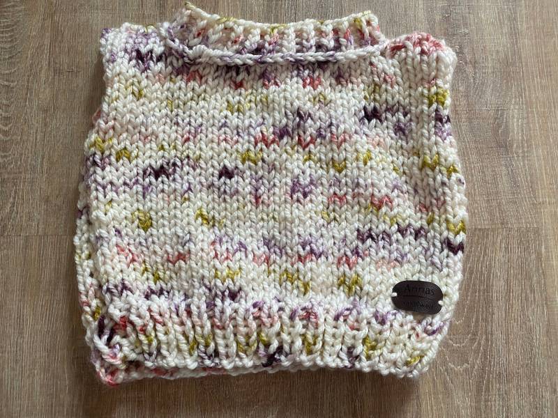 Gestrickte Weste, Größe 128 Gestrickte Weste, Größe 128 von Annashaekelwelt