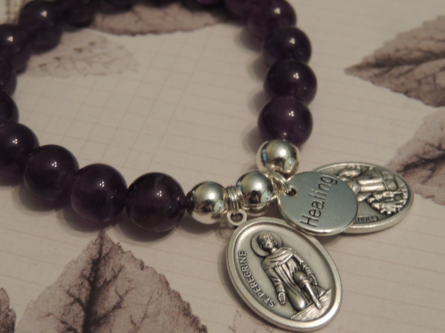 Amethyst-Armband Mit Der Amethyst-Medaille Krebshilfe, Schutzengel Amethyst-Armband Mit Der Amethyst-Medaille Krebshilfe, Schutzengel von AnneGaleJewels
