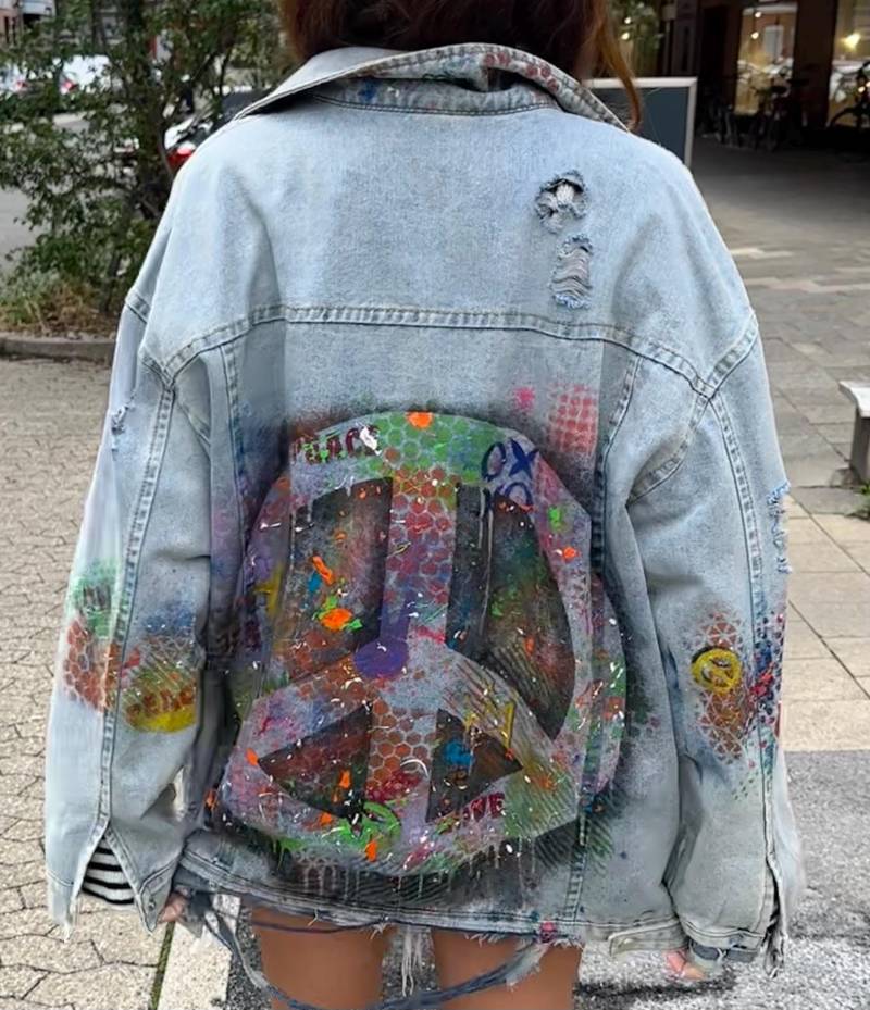 Customized Hand Painted Distressed Oversized Denim Blue Jacket With A Motif Of Large Peace Symbol in Street Art | Graffiti von AnneGraceArt