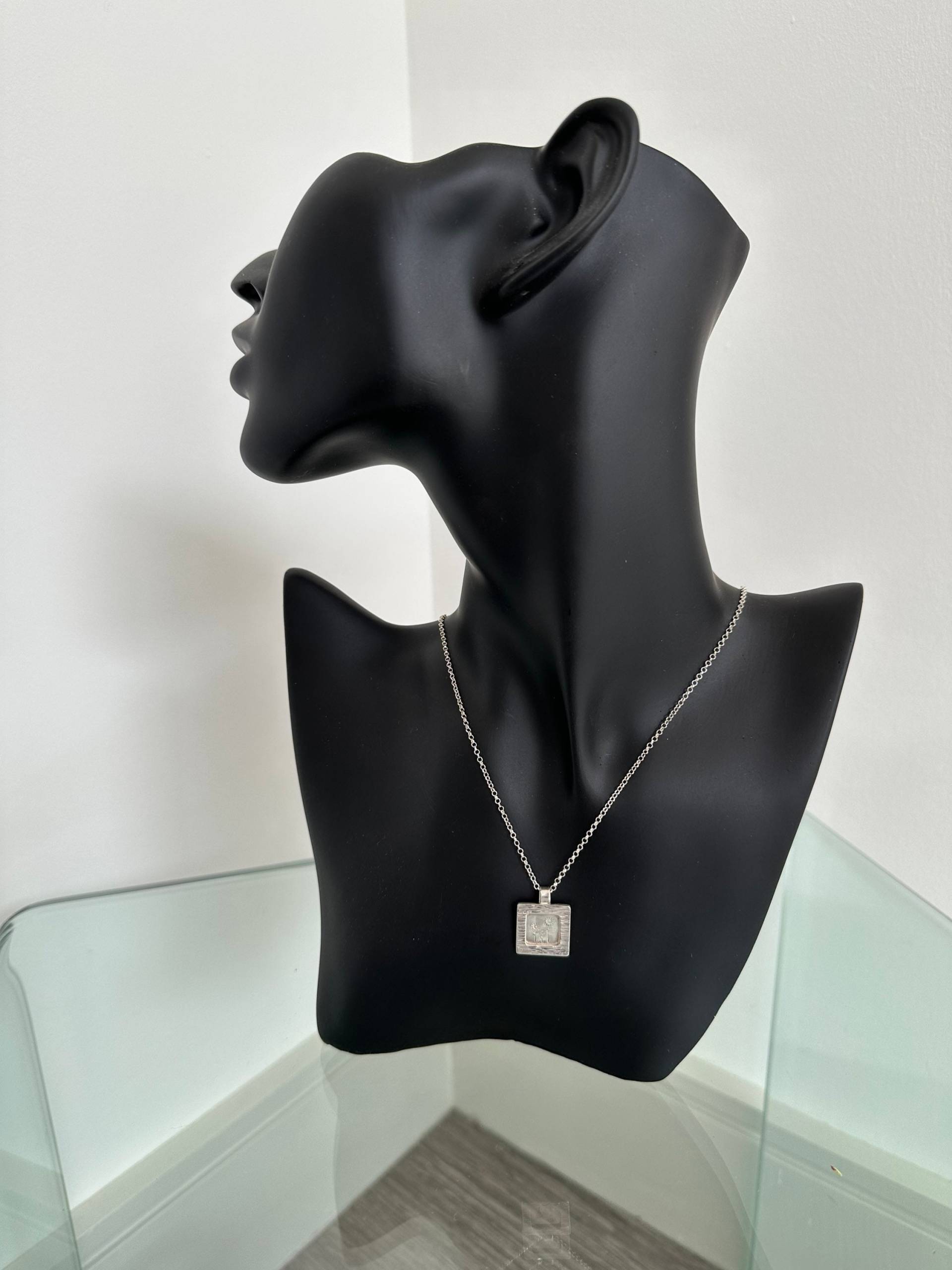 Hübsch Wie Ein Bild Sterling Silber Blumen Anhänger Hübsch Wie Ein Bild Sterling Silber Blumen Anhänger von AnneLumsdenJewellery