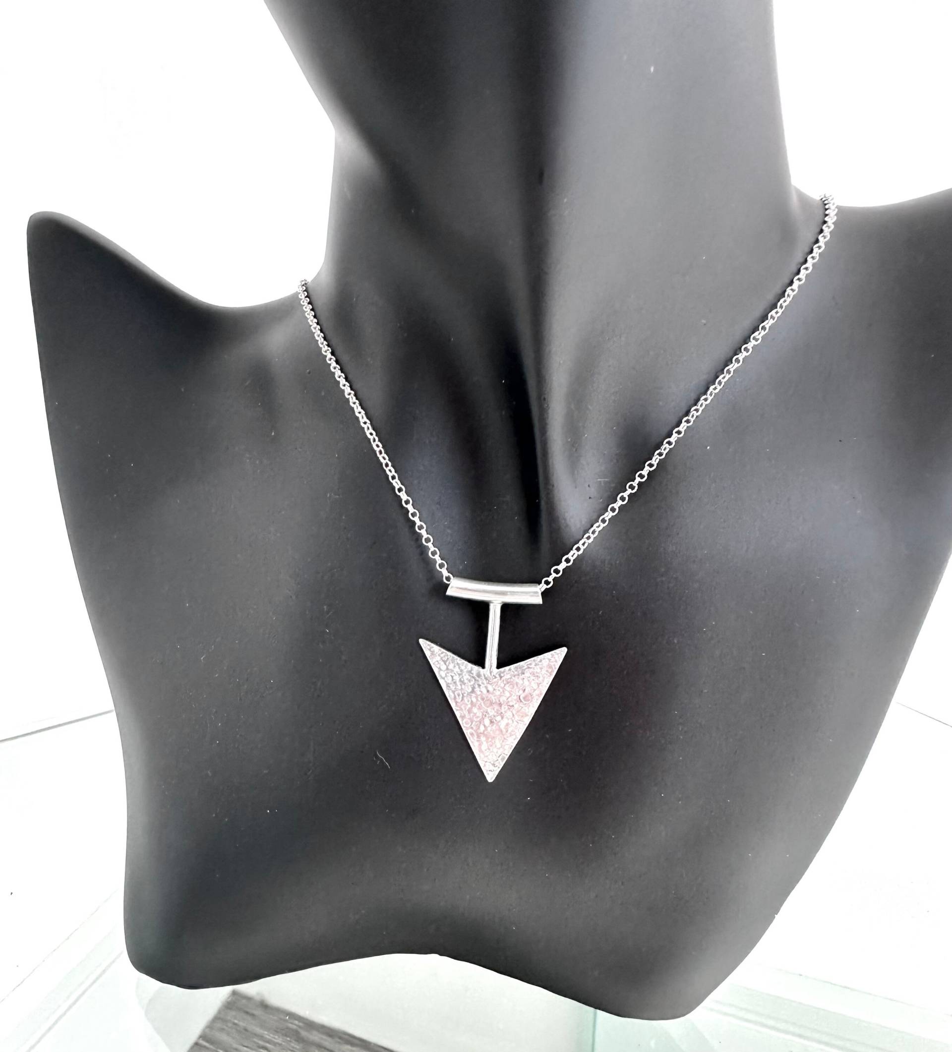 sterling Silber Speerspitze Anhänger sterling Silber Speerspitze Anhänger von AnneLumsdenJewellery