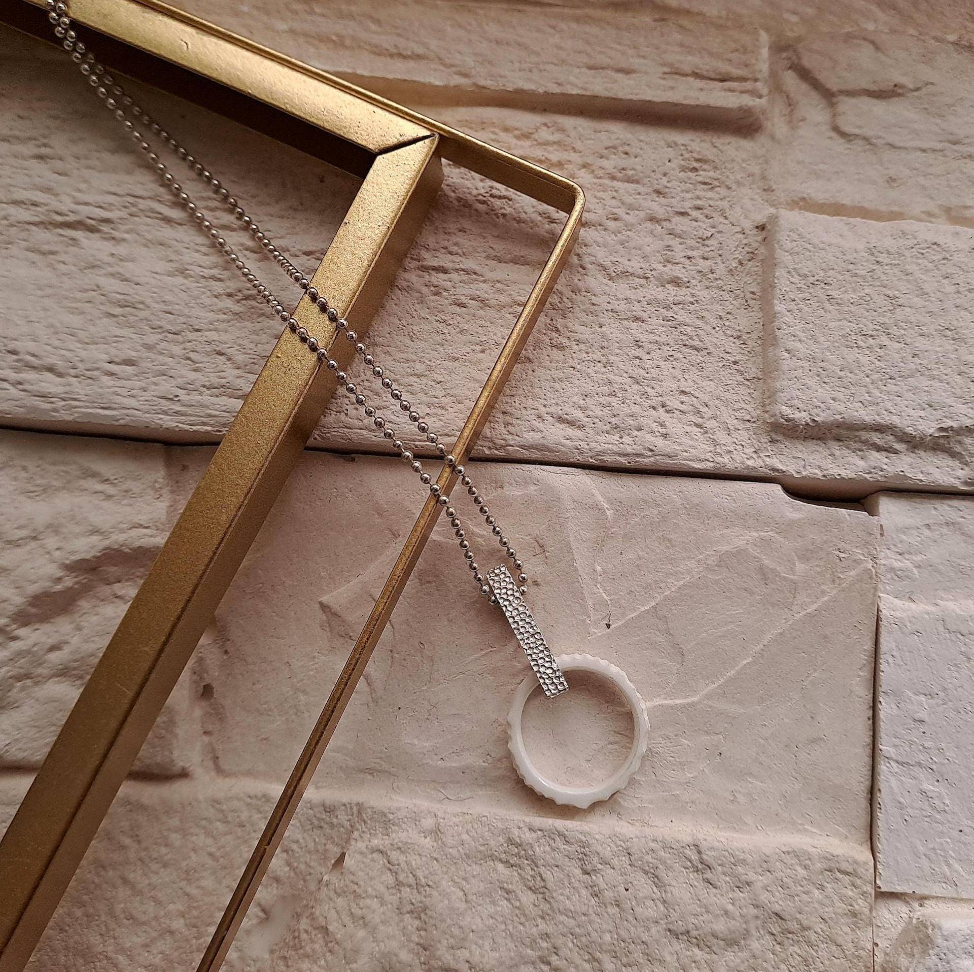 Silberkette Mit Anhänger Porzellananhänger Rund Skin Kollektion | Neues Design von AnneMenzelSchmuck