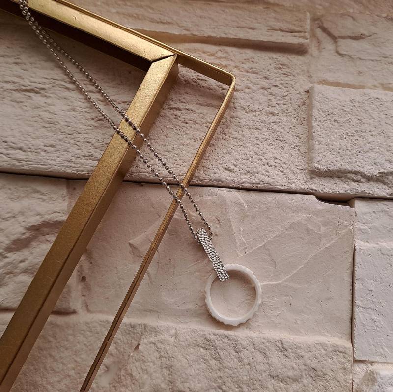 Silberkette Mit Anhänger Porzellananhänger Rund Skin Kollektion | Neues Design Silberkette Mit Anhänger Porzellananhänger Rund Skin Kollektion | Neues Design von AnneMenzelSchmuck