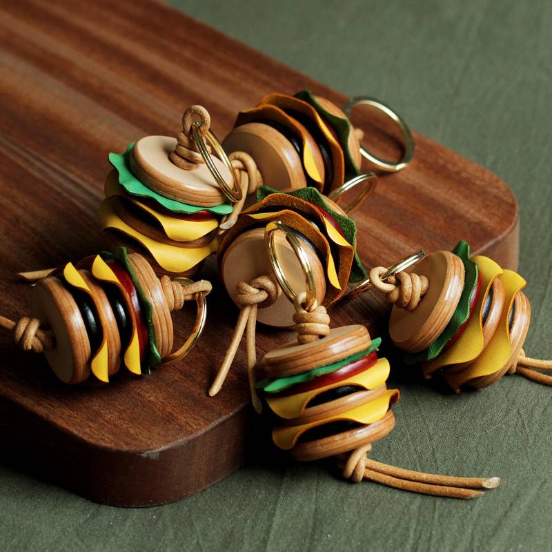 100% Handgefertigter Hamburger-Schlüsselanhänger - Mini-Cheeseburger Hamburger-Taschenanhänger, Auto-Hängende Verzierungen von AnneSoye