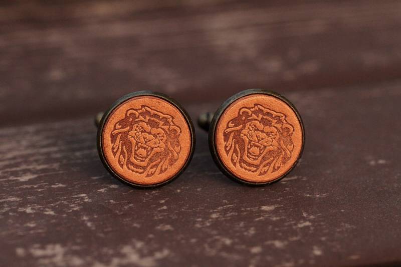 Herren Manschettenknöpfe - Vintage Style Löwe Mit Geschenkbox von AnneSoye