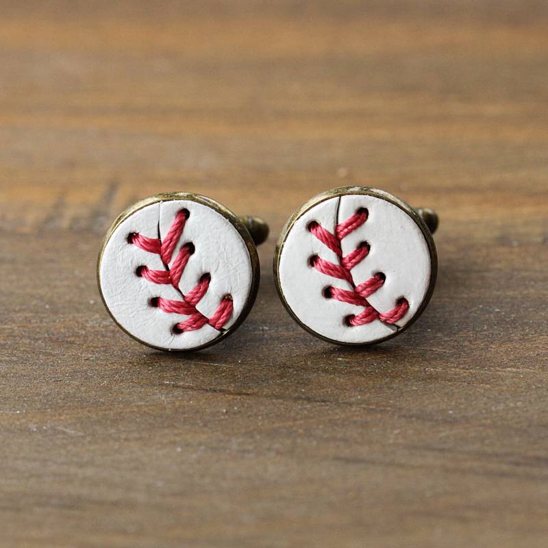 Herren Manschettenknöpfe - Vintage Style Manschettenknöpfe- Baseball Mit Geschenkbox von AnneSoye