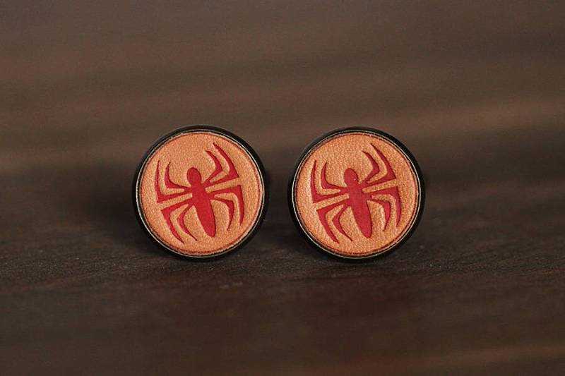 Vintage Style Manschettenknöpfe - Personalisierte Spider-Man Hochzeit von AnneSoye