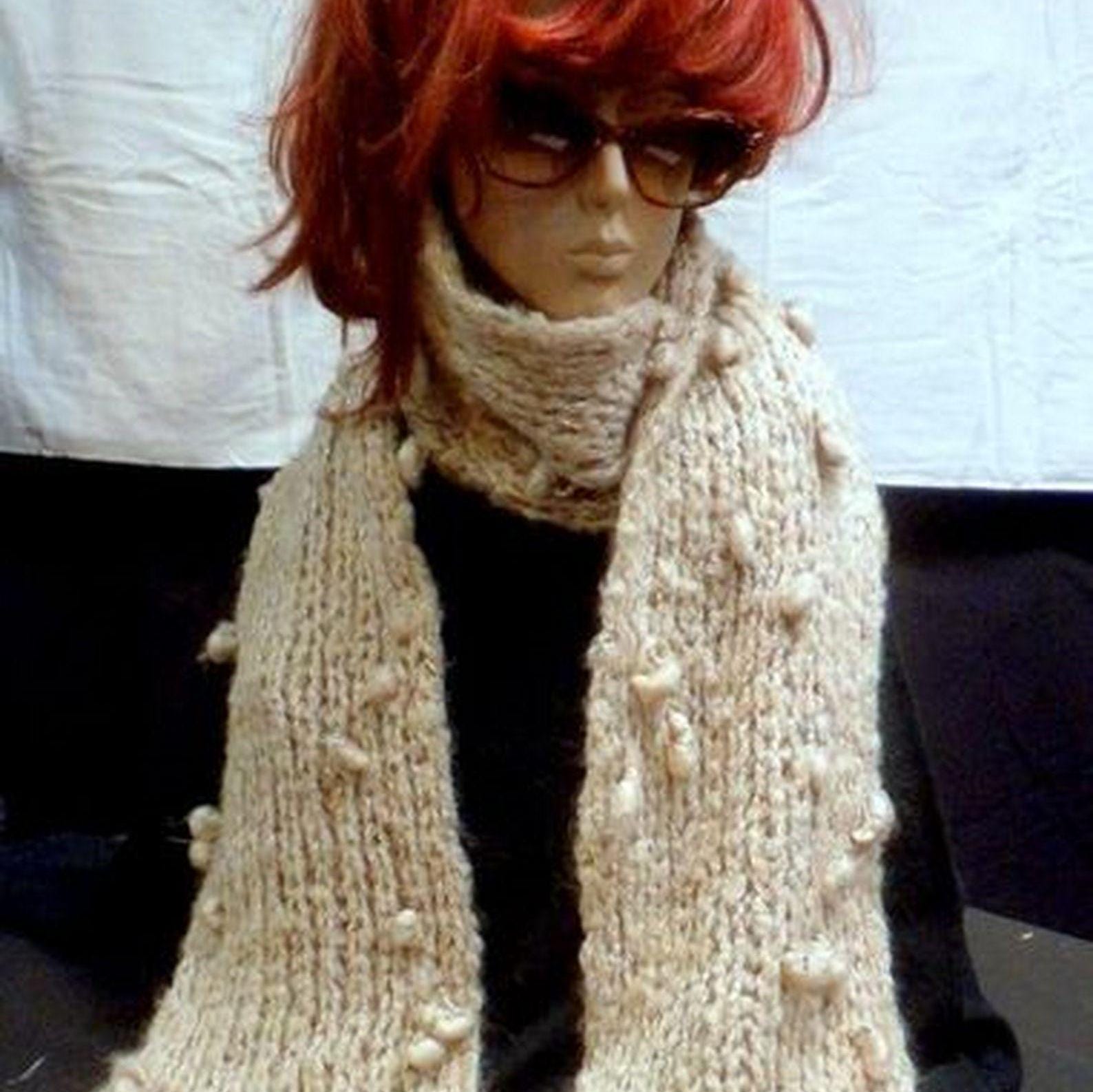 Handgefertigt, Schal, Strickschal, Scarf, Beige, Effektgarn, Schurwolle, Lurex, Materialmix, Unikat von Annehats