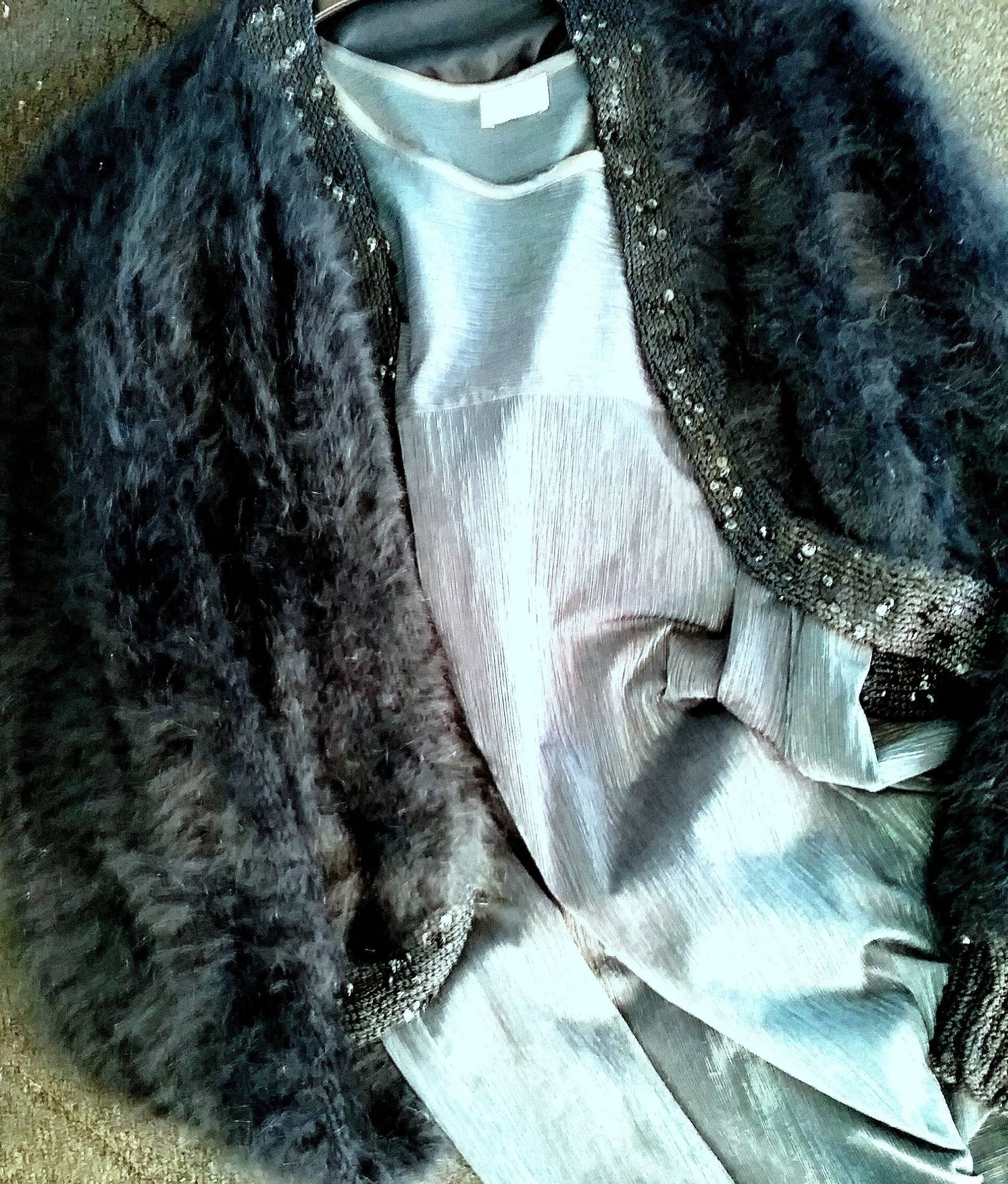 Handgefertigt, Strickjacke, 100% Anny Blatt Angora Schwarz, Paillettenrand, Gefüttert, Hochwertiges Vintage - Modell, Original von Annehats
