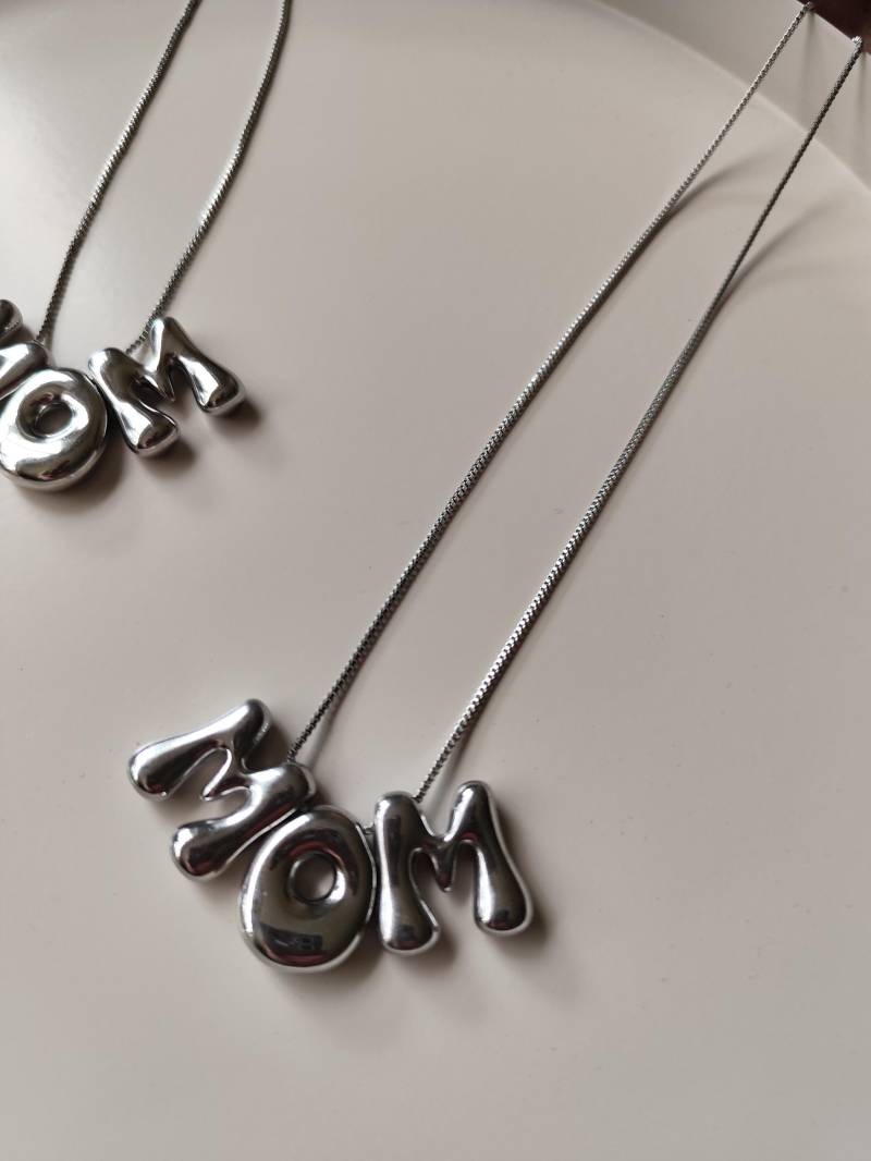 Bubble Kette Mom | Mit Buchstaben| Buchstaben Großen von AnnesAccessoires