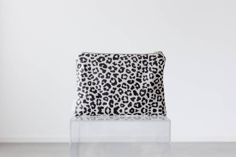 Beautybag Leo - Kosmetiktasche | Windeltasche Periodentasche Multifunktionstasche Nachhaltig & Waschbar von AnniWayVonAnnabella