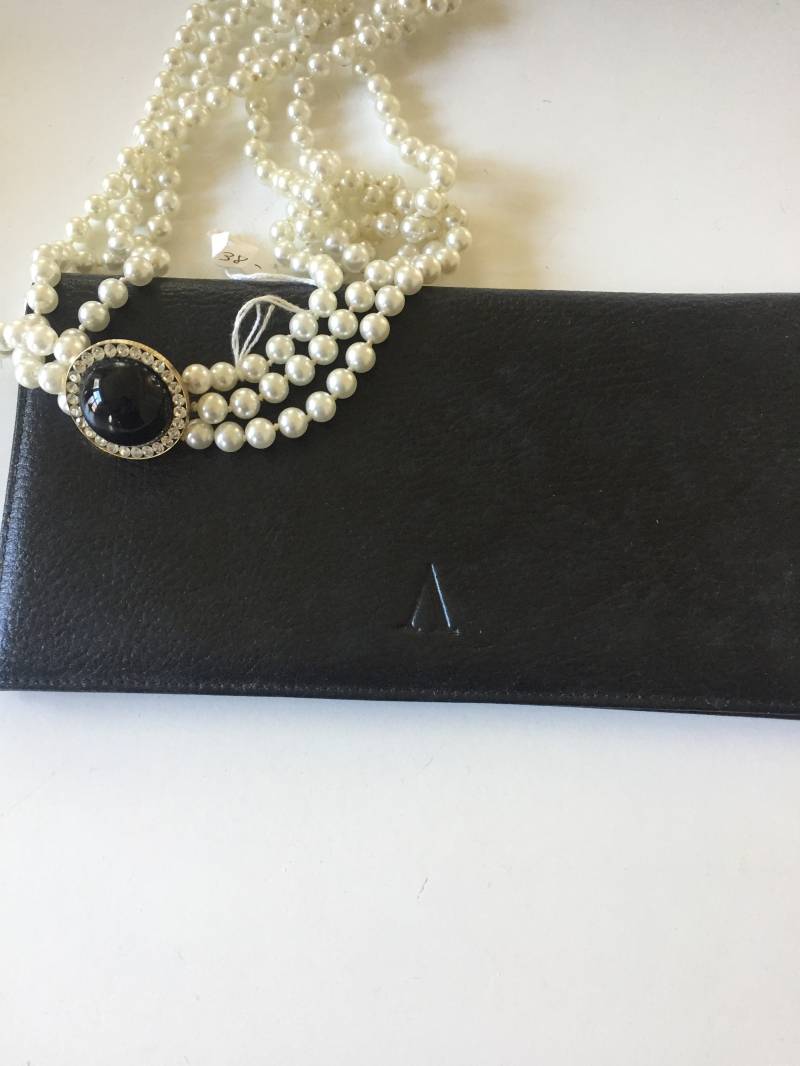 Vintage Dame Brieftasche Avon Neu Schwarz Mit Reißverschluss Leder Cuir Veritable | Französisch in Box Aus Echtem Französisch Avon Sammlerstück von Annickantiques