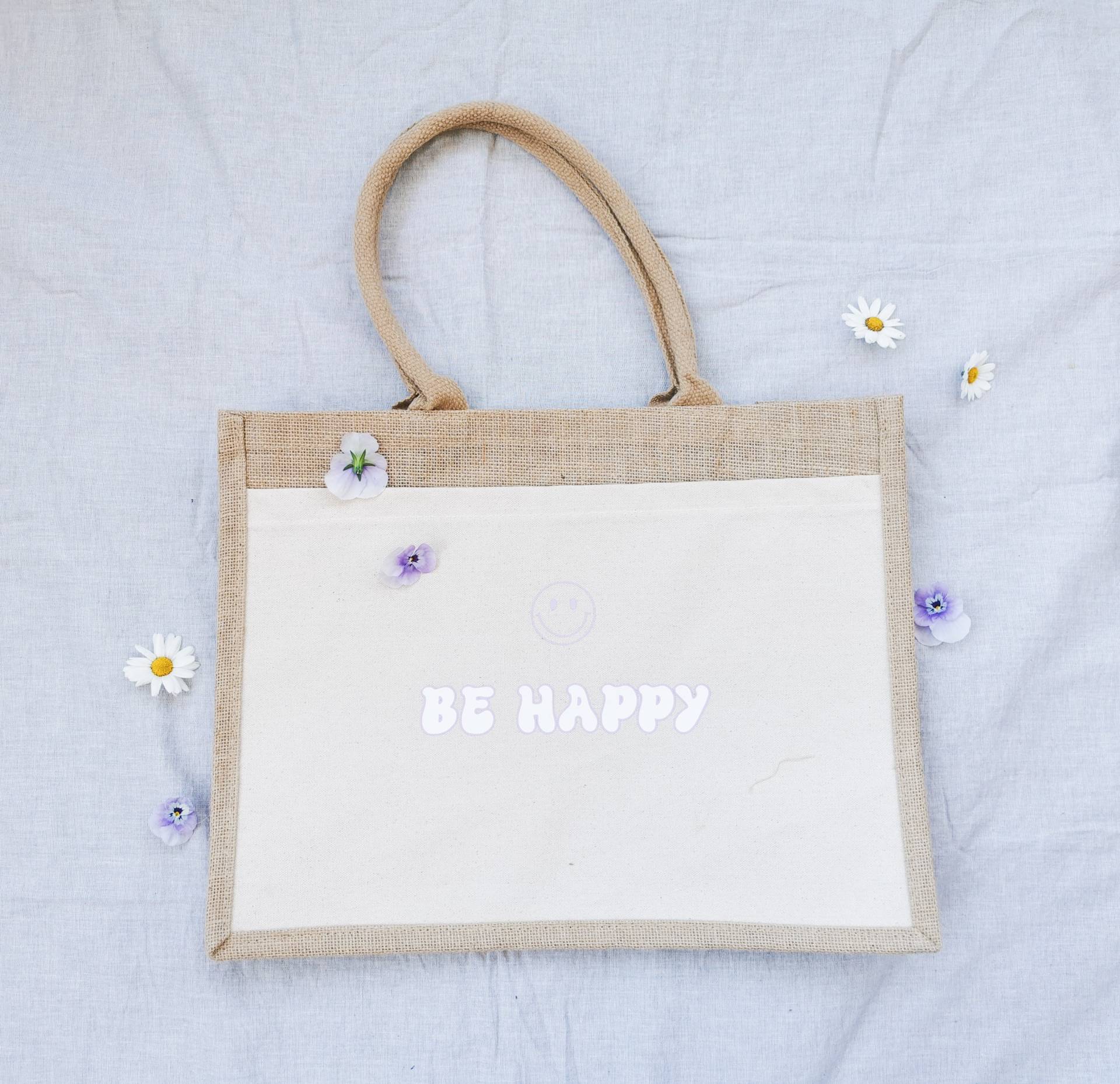 Jutetasche Be Happy Lila Smiley Xl Jutetasche Be Happy Lila Smiley Xl von AnnikaZacharias