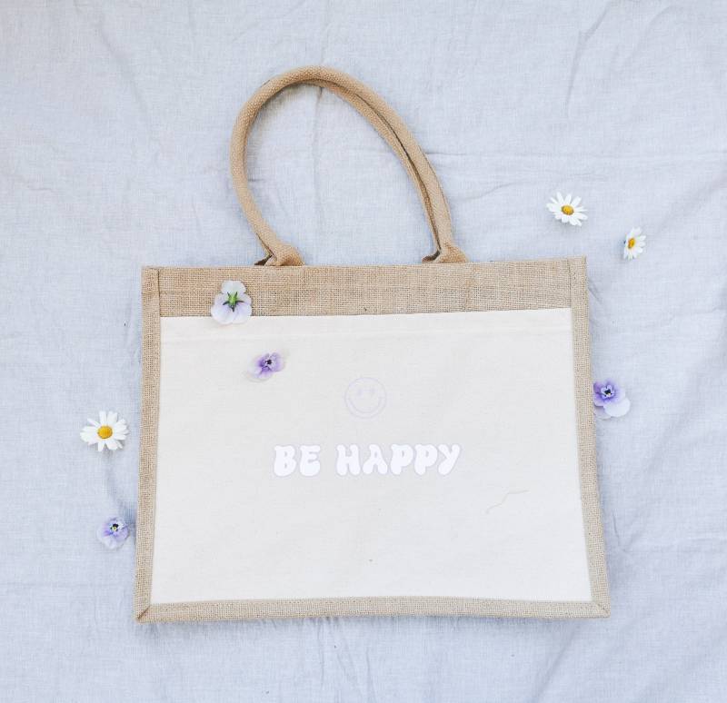 Jutetasche Be Happy Lila Smiley Xl von AnnikaZacharias