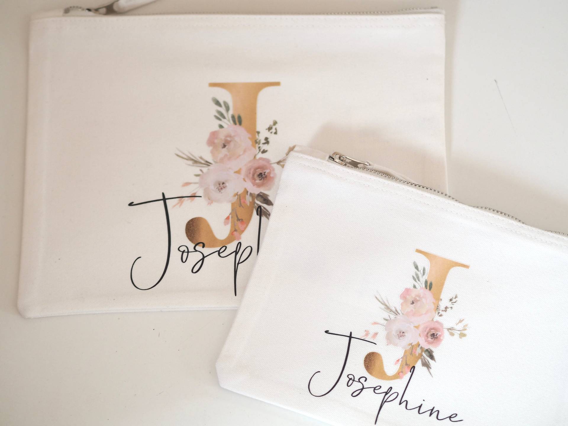 Kosmetiktäschchen Weiß Initial Gold Gr. M Oder L | Clutch Geschenk Trauzeugin Brautmuttet Beste Freundin Jga |Personalisiert Kosmetiktäschchen Weiß Initial Gold Gr. M Oder L | Clutch Geschenk Trauzeugin Brautmuttet Beste Freundin Jga |Personalisiert von Anniundava