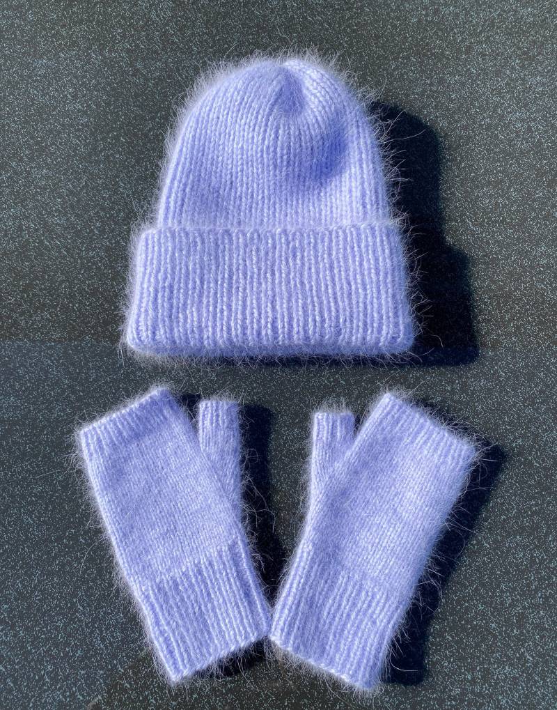 Angora Winter Set, Mütze Mit Handstulpen, Und Armstulpen Handgestrickt, Lavendel von Annknitting4you