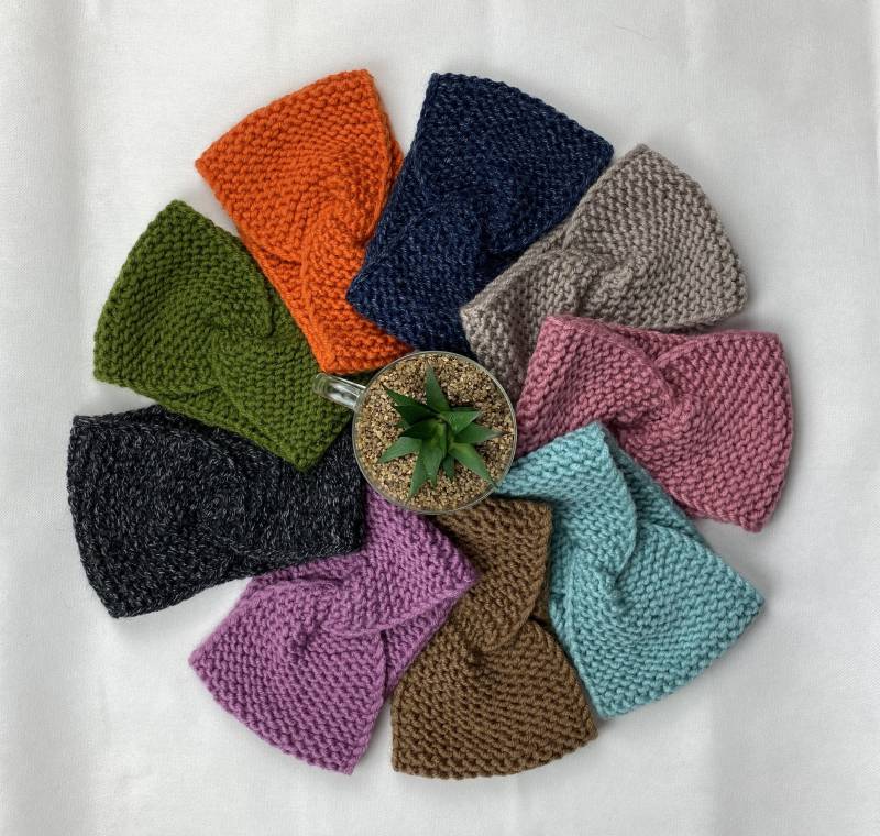 Damen Strick Stirnband, Winterstirnband Handgestrickt, Twist Ohrenwärmer, Viele Farben Damen Strick Stirnband, Winterstirnband Handgestrickt, Twist Ohrenwärmer, Viele Farben von Annknitting4you
